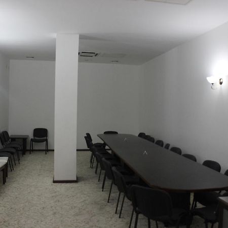 Hotel Empire Koutaïssi Extérieur photo